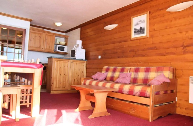 Residence Serac - VAL THORENS location: Studio cabin at the top of the station
