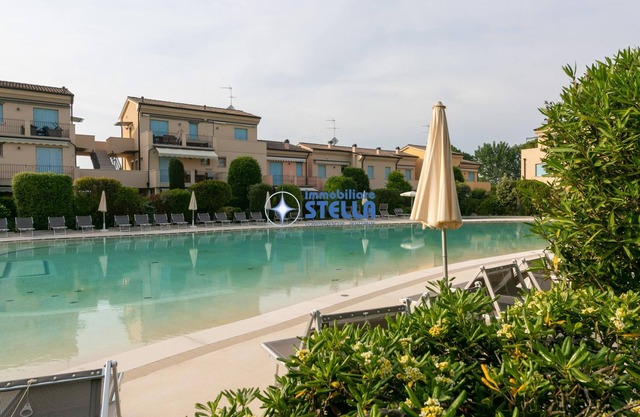 *Residence with Pool* P. Nember [Garden + Park]