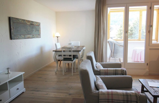 Residenza Lagrev - 2 1/2 room flat no. 126 - type 25A - 1st floor - south
