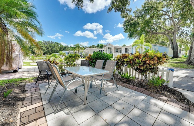 Resort Pool & Hot Tub: Home 8 Mi to Dtwn Sarasota