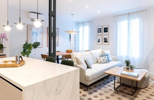 Retiro Apartment II by Flatsweethome