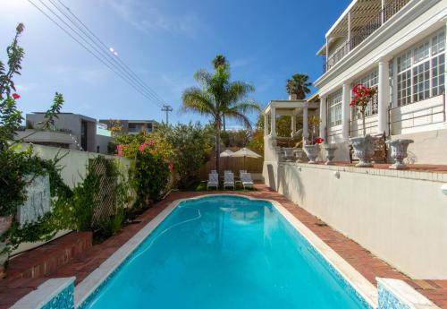 Rhonda's Manor Boutique Guesthouse