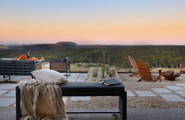 Ridge Vue Retreat - the ultimate in style and serenity