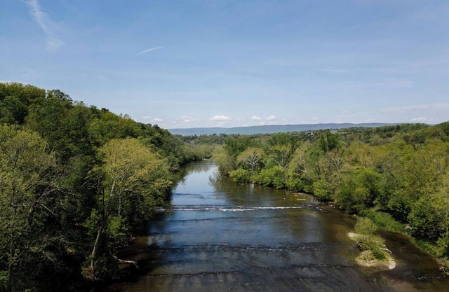 Rivah Retreat -River Front- Fishing -Hot tub
