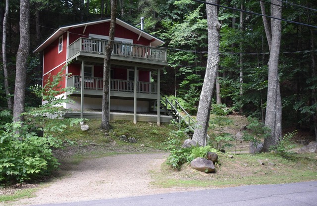 River Swimming - Minutes to Storyland, Attitash, Wildcat - Large deck - Pets OK