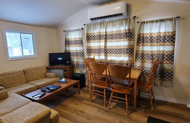 River View 2 Bedroom Cottage 11