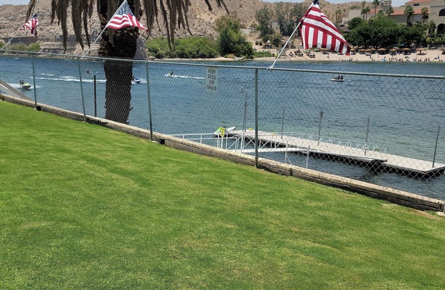 Riverfront Oasis! Sleeps 9