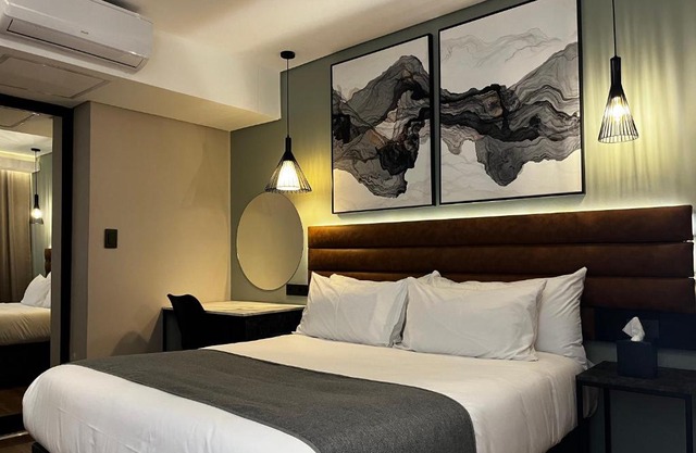 Riverleaf Hotel