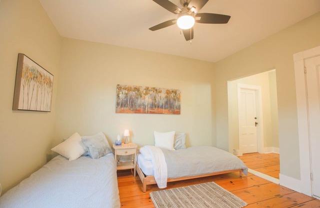 Riverside Country Retreat near Mahone Bay, Lunenburg and Oak Island