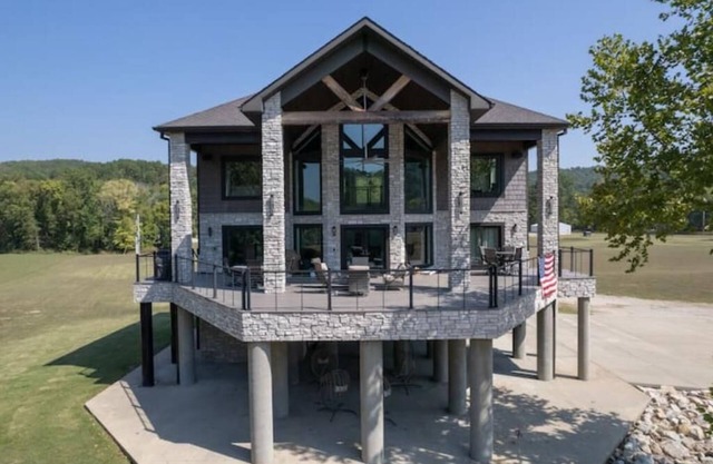 Riverside Retreat!