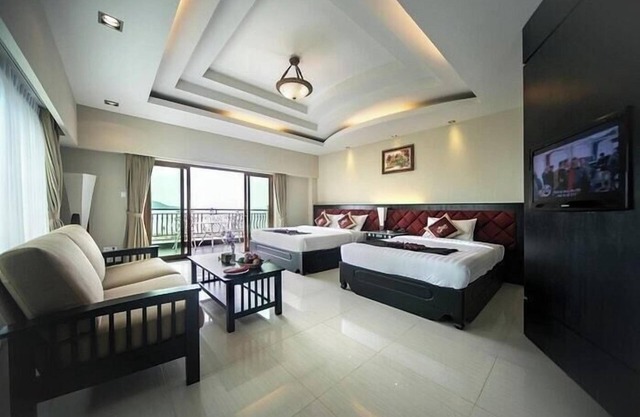 Rock Royal Hotel & Resort
