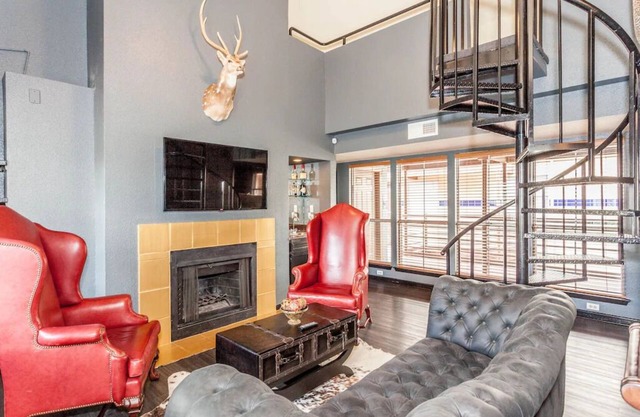 Rock Royalty 4 bedroom Suite