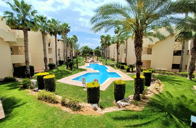 Roda Golf Apartment Dubai - 9809