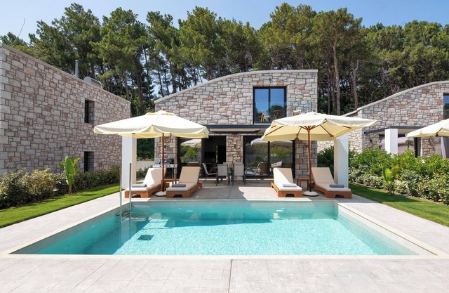 Rokas Luxury Villas- Villa Dimitra