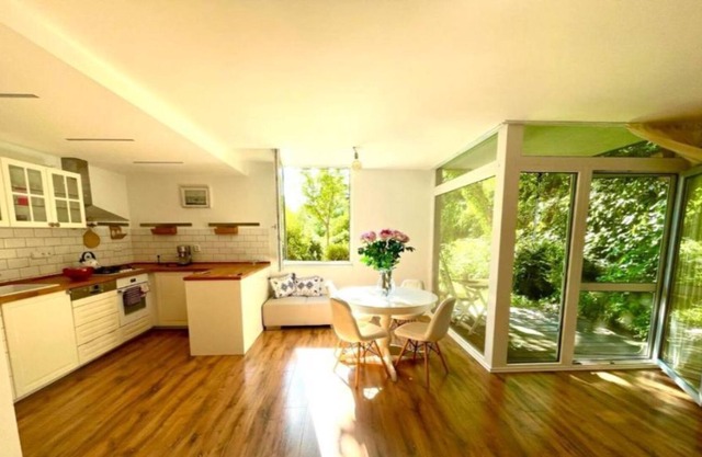 Romantic Living in the Old Town with Garden!