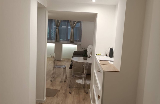 Rome Modern Mini Loft