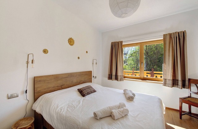 Room '1- Nene Cristina' with external bathroom, shared terrace, private garden and Wi-Fi