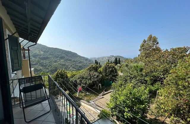 Room 'Agapante' with Sea View, Private Terrace and Wi-Fi