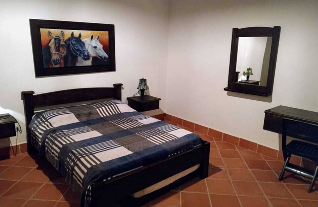 Room Ezequiel