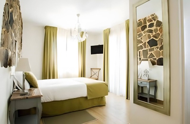 Room 'Habitación Doble' with Mountain View, Private Garden and Wi-Fi