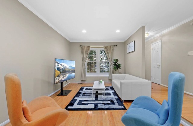 Room in home hosted by Samri