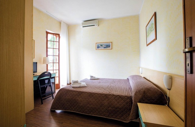 Room 'Quadrupla' with Shared Garden, Wi-Fi and Air Conditioning