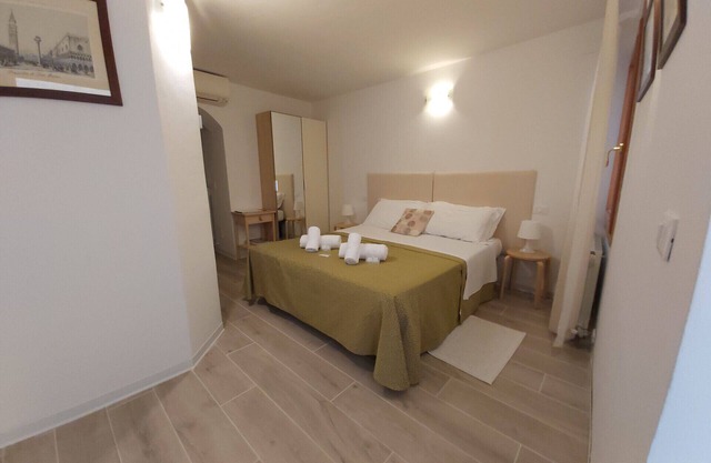 Room with private bathroom - Veneziacentopercento