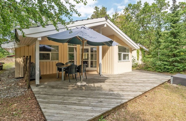 "Ros" - 350m from the sea by Interhome
