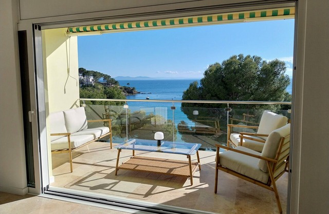 Roses beach apartment