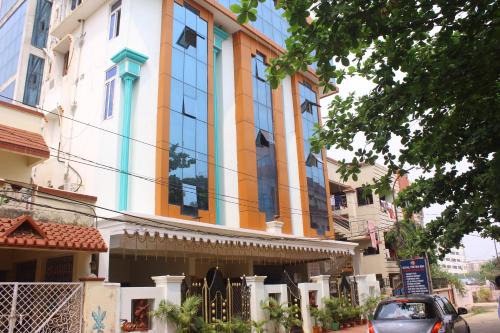 ROYAL CHETAN INN