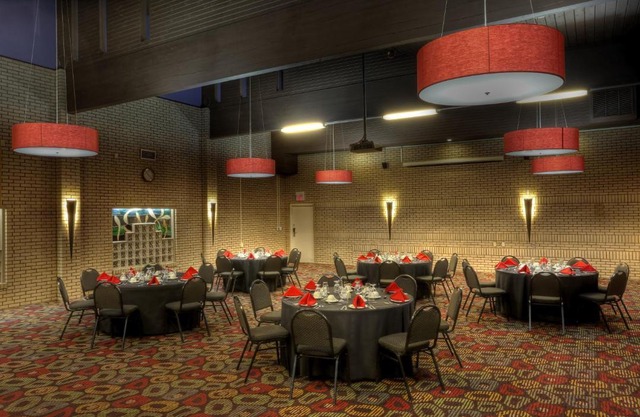 Royal Hotel Lloydminster