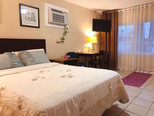 Royal Inn and Suites