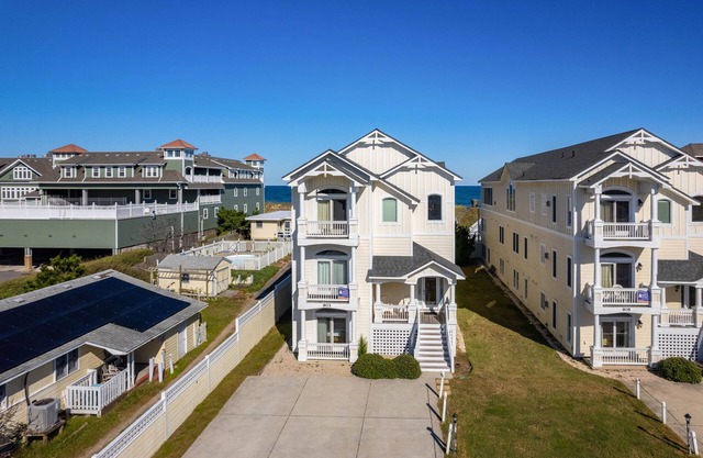 Royal Palace 12 Bedroom Oceanfront Home + Pets stay free!