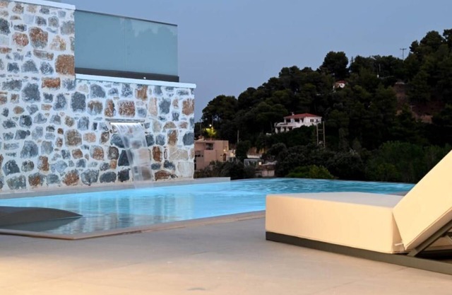 Royal Villa 2