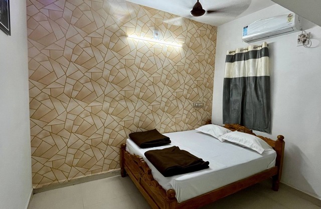 RUDHRA Home Stay