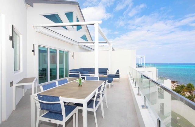 Rum Point Resort #504 3BR Penthouse