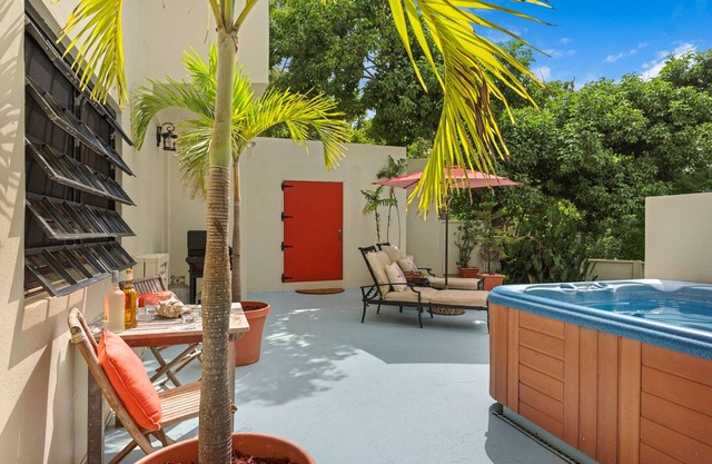 RUN AWAY to the Caribbean for this FALL 4-Night SPECIAL! Limited Space.