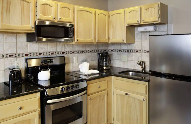 Rustic Condo with Stunning View of Mt Werner