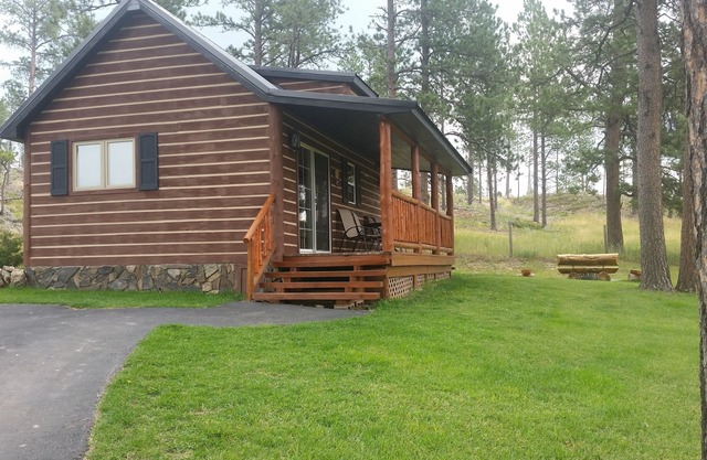 Rustic Rock Haven - Horses Welcome