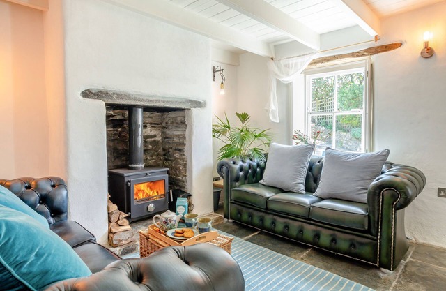 Ruth's Cottage - Three Bedroom House, Sleeps 5