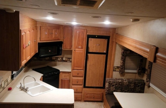 RV Executive Home I - In Tranquil Setting, Indoor - In-ground Pool