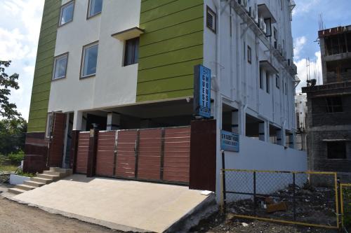 S R Guest House