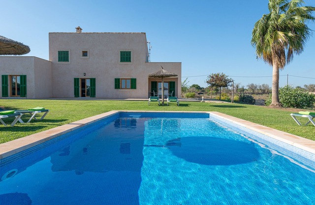 Sa Carrotja - Three Bedroom Villa, Sleeps 6