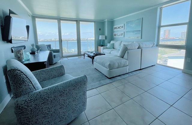 Sabine 4D, Waterfront, Sleeps 6-Corner Unit -Sunset Views from every room!