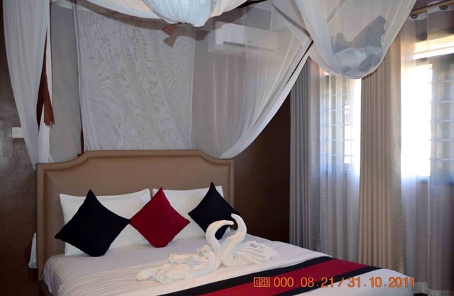 Saffron Beach Bistro & Cottages - Executive Room 2
