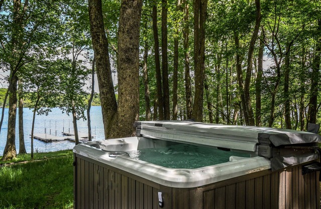 Sailor's Point | Pet Friendly, Lakefront, Community Pool!