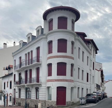 Saint-Jean-de-Luz-location 2 minutes a pieds de la plage