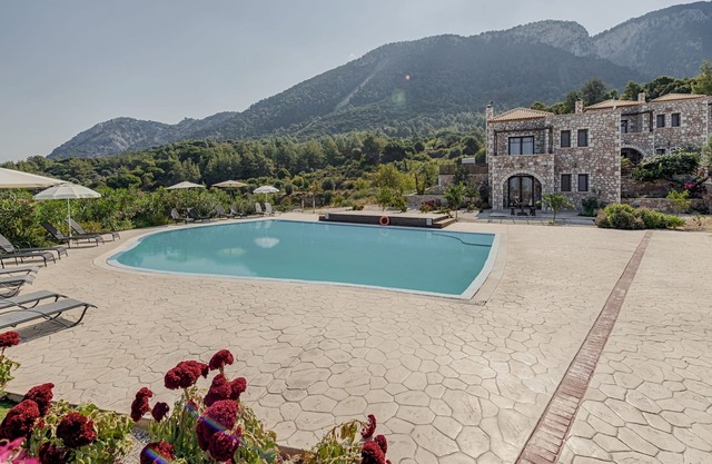 Salakos Villas - Orange Villa