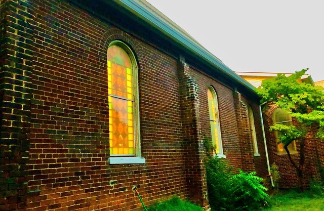SALE! Stained Glass - King Bed - Piano - Fireplaces - Hike, Douthat, Fly Fishing