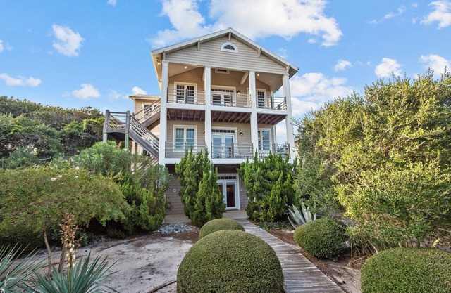 Salty Paws at Golden Pointe #143 - Incredible Ocean Views, Dog friendly!